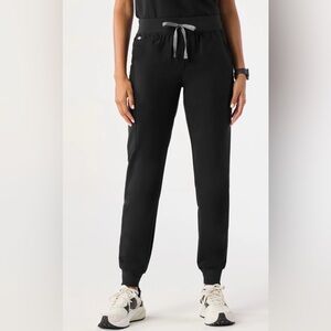 FIGS Zamora Women’s Jogger Black Scrubs Size Medium Style #W22SW2012